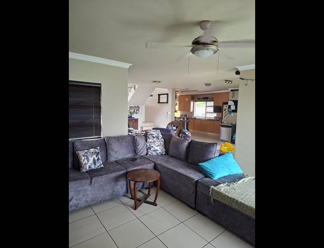 3 BEDROOM TOWNHOUSE FOR SALE IN LAWRENCE ROCKS
